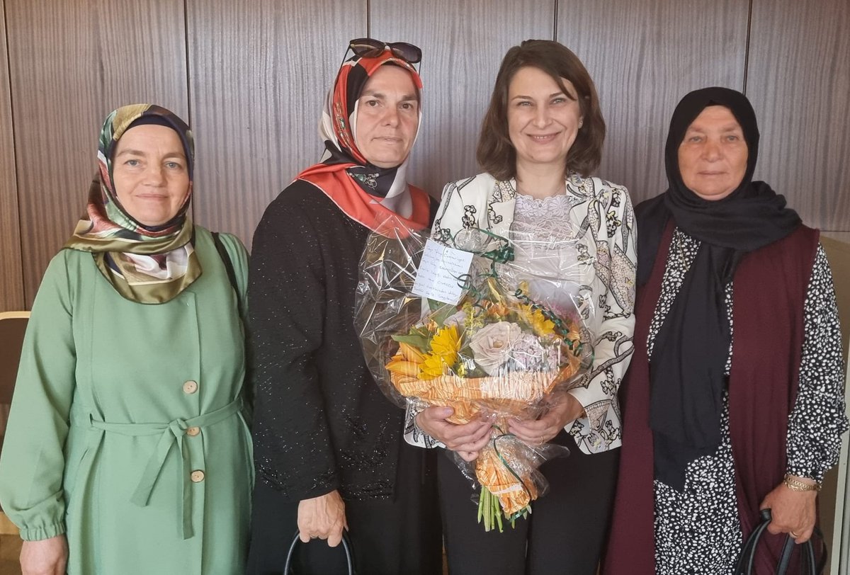 UID Linz tweet media