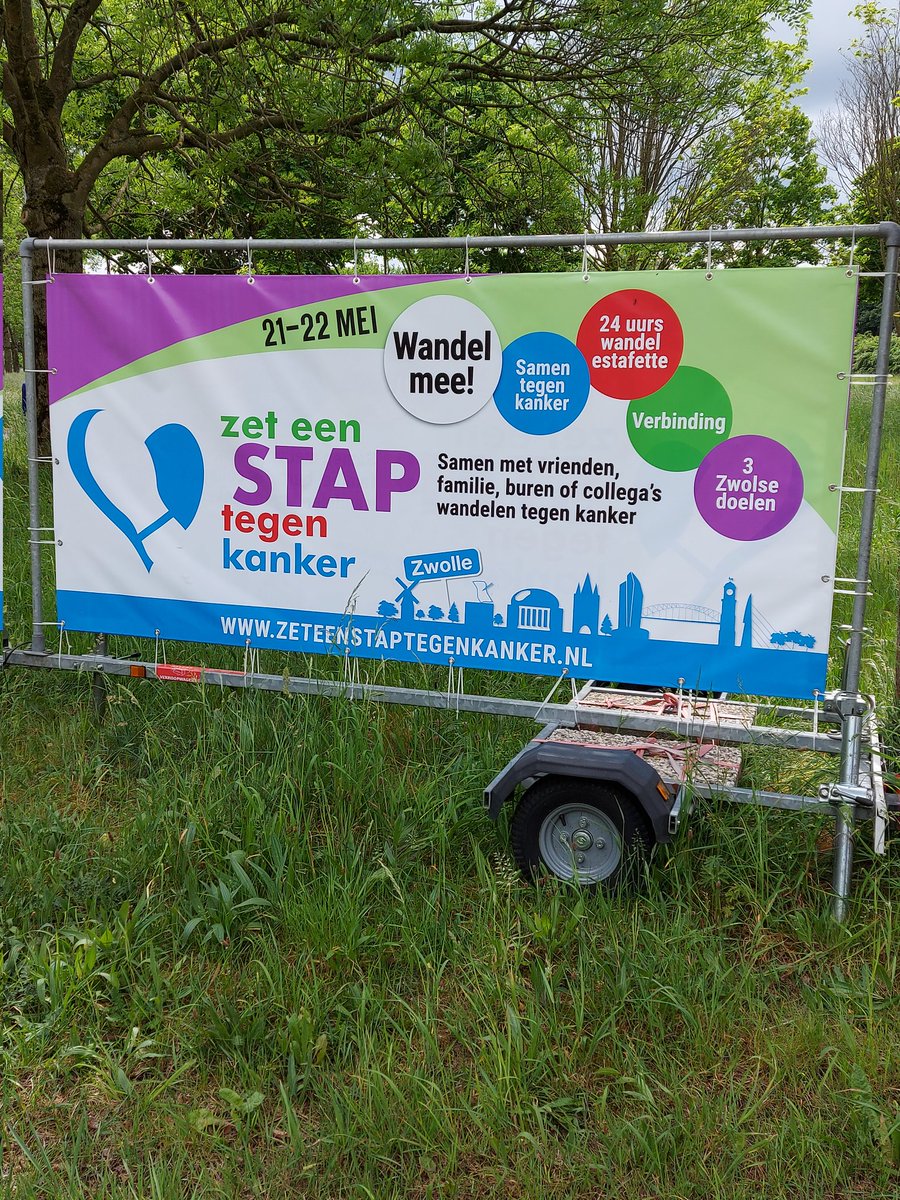 NathalieGiezen's tweet photo. Warming-up met de sfeermakers van #meninmusic 24uur #wandelen #zeteenstaptegenkanker #harculo #Zwolle #Zwollezuid #Zuijdt #intermezzo #monicaresfoundation #tobiassybesmafoudation https://t.co/Hv0yRdptx8