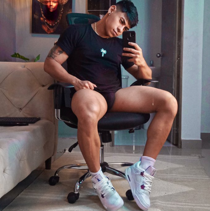 🐈&zwj;⬛ https://t.co/pIqrigHwKh<a href="/tag/goodvibesonly"class="tags"><span>#goodvibesonly</span></a>