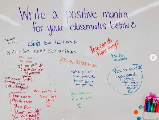 teacher2teacher's tweet photo. How do you encourage Ss to tackle challenges with confidence?

T Miss Spinozza's Ss scribbled these motivational messages for one another – and filled their classroom with positive energy!

https://t.co/b1B0VlfomB #SELchat https://t.co/vxwiyHghkg