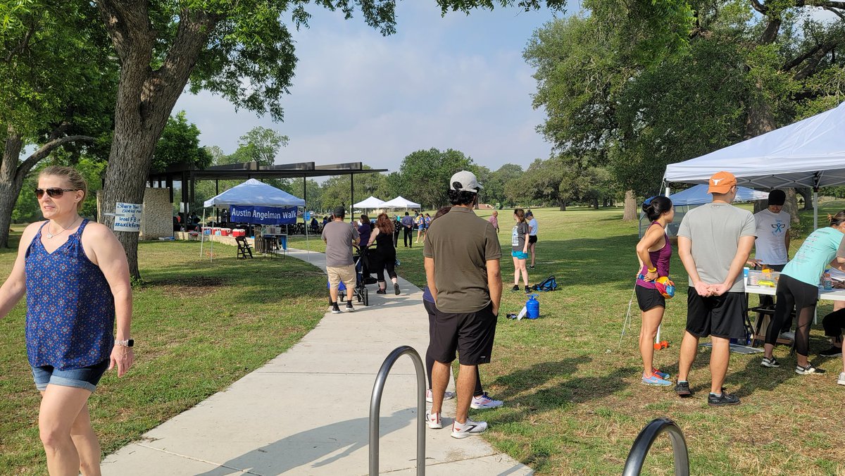 DarkGrinz's tweet photo. Glad my daughter is feeling better and back to normal. We were able to take her to the angelman syndrome walk!! Here with others angels, enjoying the day!! #Angelman #AngelmanSyndrome #WalkForAngelman @angelman https://t.co/dVXhTyrLty