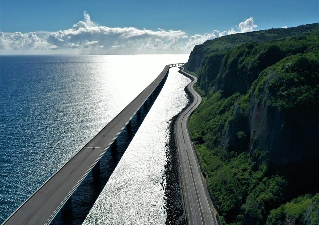 ProsperityKenia's tweet photo. The Coastal ๐ Road ๐ฆ St. Denis ๐ฅ La Possession
๐๐๐๐๏ธ La Rรฉunion ๐ท๐ช
๐ฆ Support Up to Six Lanes of Traffic, Two Lanes for Tramway-Type Exclusive Right-of-Way Public Transport... For a Period of 100 Years.
๐ผ๏ธยฉ๏ธ Egis โน๏ธ https://t.co/MlVryAHew8
#SaturdayStyle2ยณโช๐โซ๐ญโฉ๐จโฌ https://t.co/uBLsrznOxp