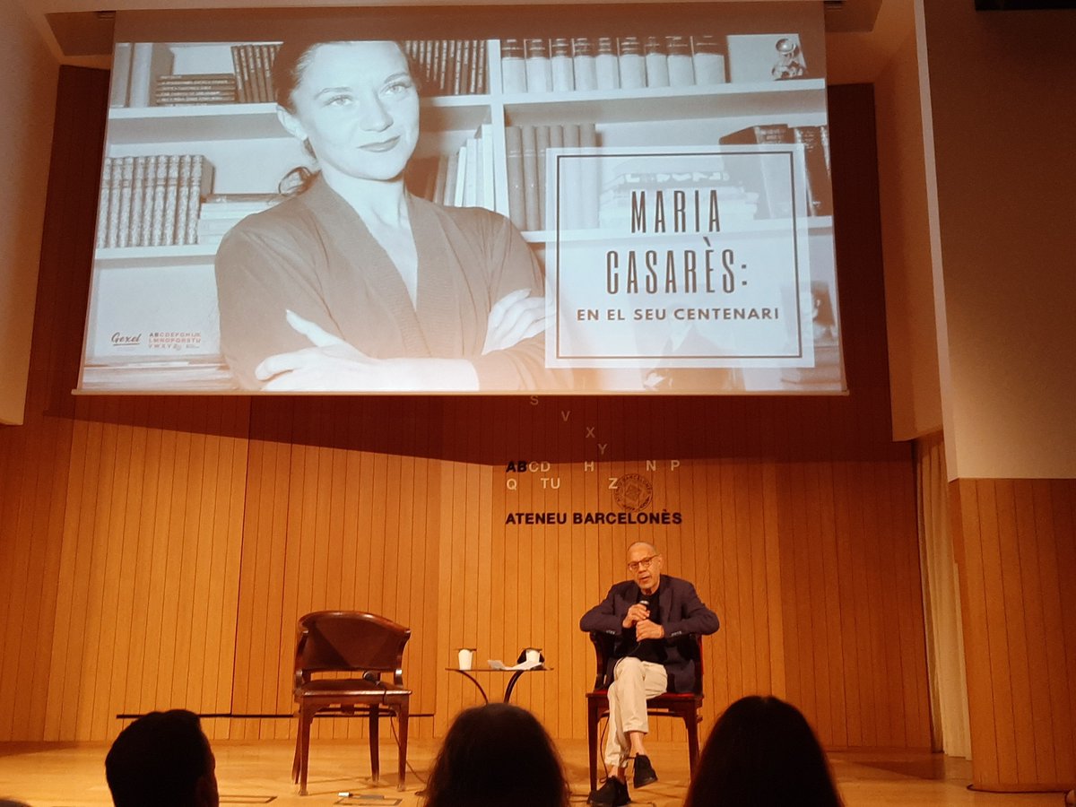 MartaFdezJurjo's tweet photo. Ahir a l'#ateneubcn el dir. teatral Lluís Pasqual ens apropà la figura de Maria Casares, actriu llegendària de teatre i cinema, que va triomfar a França, on se la considera un monstre sagrat. Clausura de les Jornades Internacionals “Maria Casarès en el seu centenari” #GEXEL #UAB https://t.co/sNzkOyvaI7