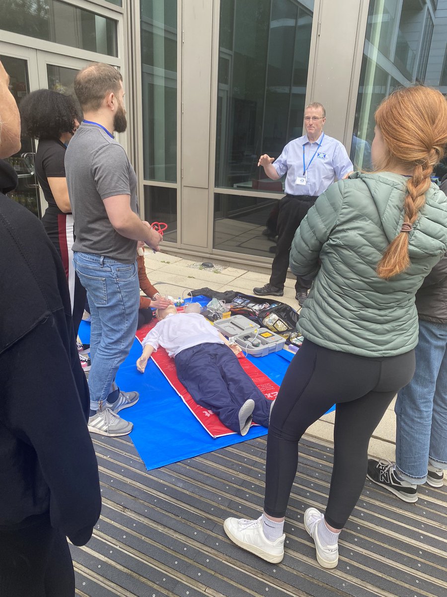 catrina_hewitt's tweet photo. Cardiac arrest scenarios in the sun #BASICSScotland https://t.co/Gzn9gBiMFd