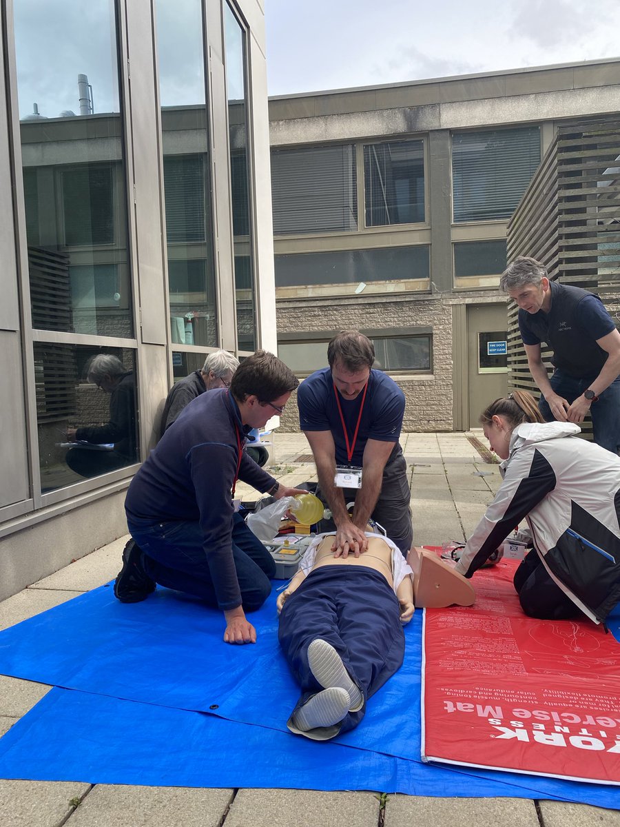 catrina_hewitt's tweet photo. Cardiac arrest scenarios in the sun #BASICSScotland https://t.co/Gzn9gBiMFd