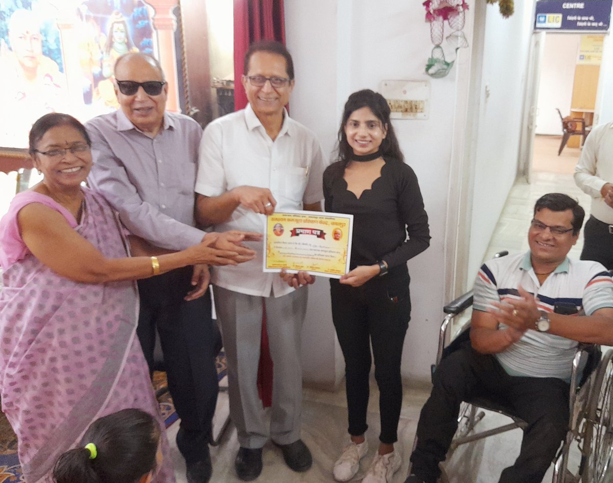 jitendrajamdar's tweet photo. समन्वय सेवा केंद्र जबलपुर द्वारा संचालित निशुल्क समन्वय कंप्यूटर प्रशिक्षण केंद्र के उत्तीर्ण विद्यार्थियों को बेसिक एवं एडवांस कोर्स पूर्ण करने का  प्रमाण पत्र वितरित किए गए।
#MPJAP #jan_abhiyan_parishad #जन_अभियान_परिषद 
@AkhileshwarandG @AjayBaghel27 https://t.co/qeWcY5Q5Jr