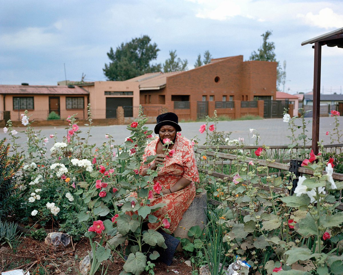 Aesthetica Magazine (@aestheticamag) on Twitter photo South African artist <a href="/LindokuhleSobe1/">Lindokuhle. Sobekwa</a> uses his camera as an explorative tool, connecting the present with his ancestors’ legacies.
Part of a group exhibition exploring the wonder of existence. Opening today <a href="/HuisMarseille/">Huis Marseille, Museum for Photography</a>: bit.ly/3w4lC4A South African artist <a href="/LindokuhleSobe1/">Lindokuhle. Sobekwa</a> uses his camera as an explorative tool, connecting the present with his ancestors’ legacies.
Part of a group exhibition exploring the wonder of existence. Opening today <a href="/HuisMarseille/">Huis Marseille, Museum for Photography</a>: bit.ly/3w4lC4A