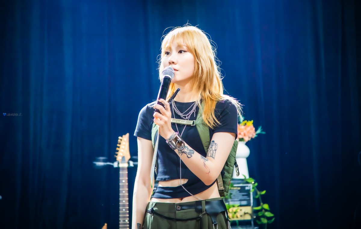 loveneverfe_lt_'s tweet photo. 220521 Flight0521: THE FIX 1st concert 더픽스 단독공연 낮공
#더픽스 #THEFIX #린지 #leenzy

부스스아기고양이 https://t.co/31x5QIZCzL