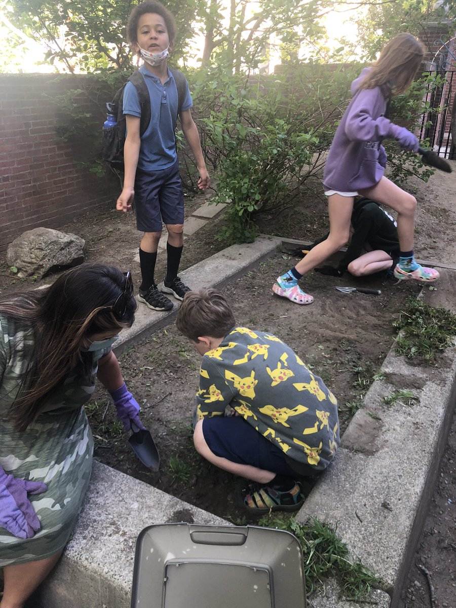 Mendell School tweet media