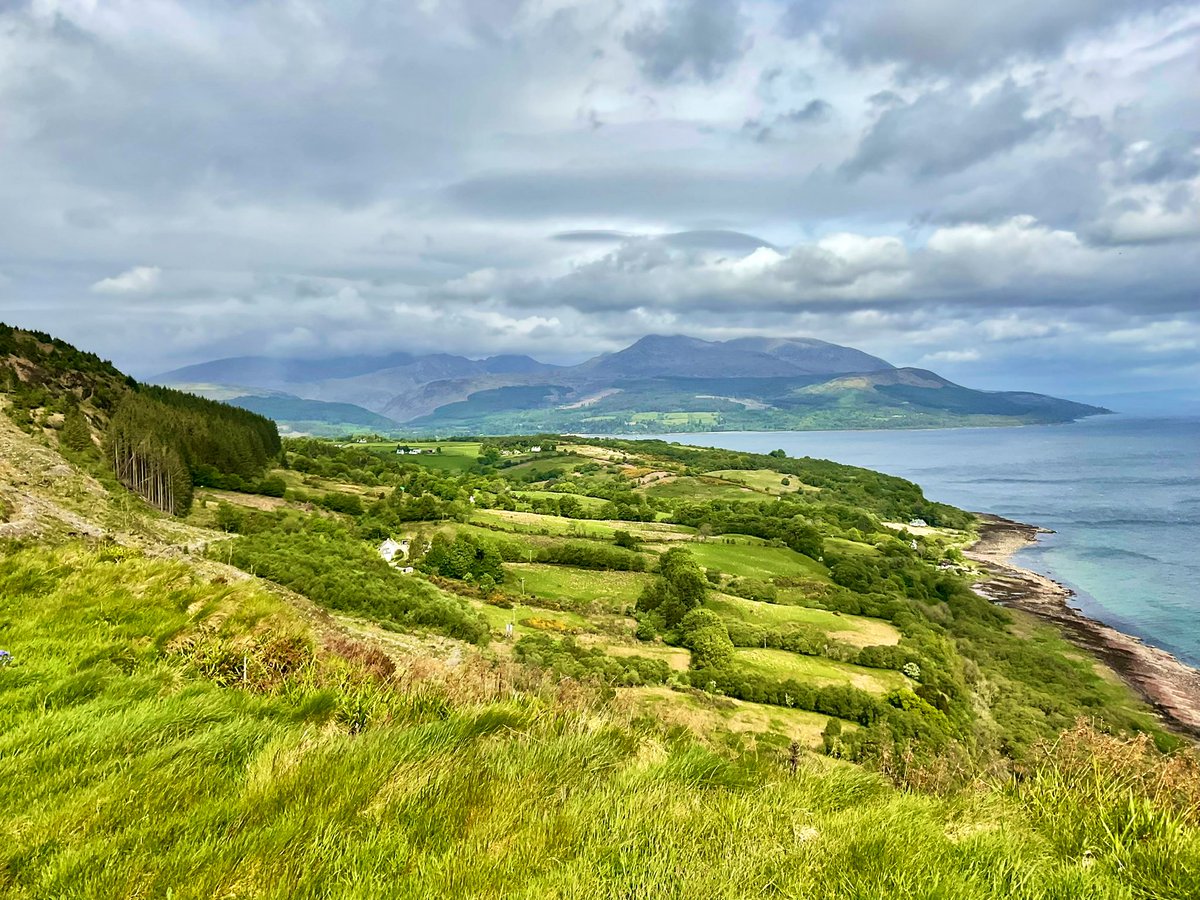 TheMackWalks's tweet photo. Today, Isle of Arran💙 #walking #hiking #machriemoorstandingstones #standingstones #arrancoastalpath #drumadoonpoint #thedoon #dunfionn #isleofarran https://t.co/1SHOKtr7kB