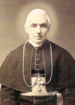 MirtiMedeiros's tweet photo. Papa canonizará João Batista Scalabrini, fundador dos missionários e missionárias de São Carlos. Fundou uma congregação cujo trabalho é focado na assistência a migrantes. Nada mais sugestivo, em tempos de Francisco. Lhe foi dispensado o 2º milagre, como foi feito com João 23. https://t.co/bHjyhFsEy6