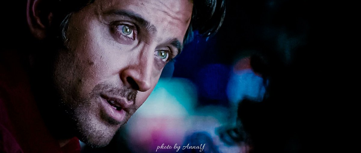 Rafetka's tweet photo. 🪁#Kites🪁
#12YearsOfKites 
#JayRay
✨#HrithikRoshan✨ 
#RakeshRoshan
@HrithikRules 
@iHrithik 
@RakeshRoshan_N 
Amazing scr by @anna_milia😘🥰🤗 https://t.co/YCnzZReeAX