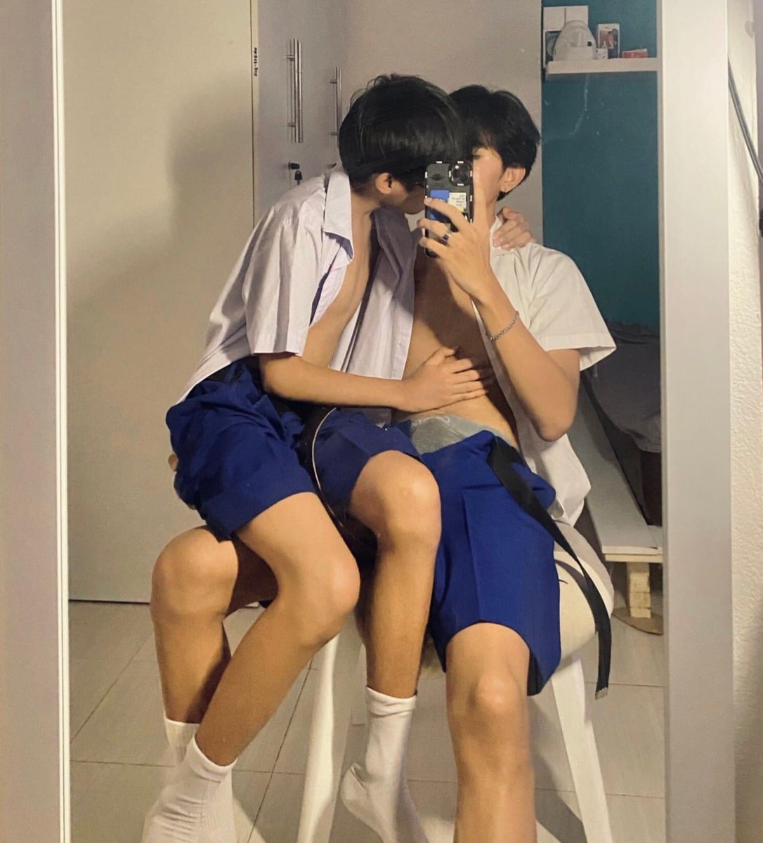 offical_phat's tweet photo. Hợp tác hông anh https://t.co/y8CyTOXSQq