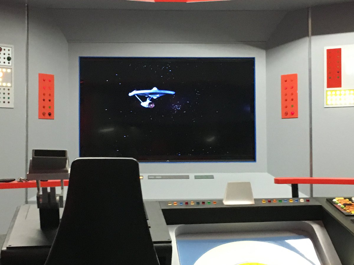 CaptainFoley's tweet photo. Incoming Ship Sir! #startrek #viewscreen https://t.co/gE7M2whjsq