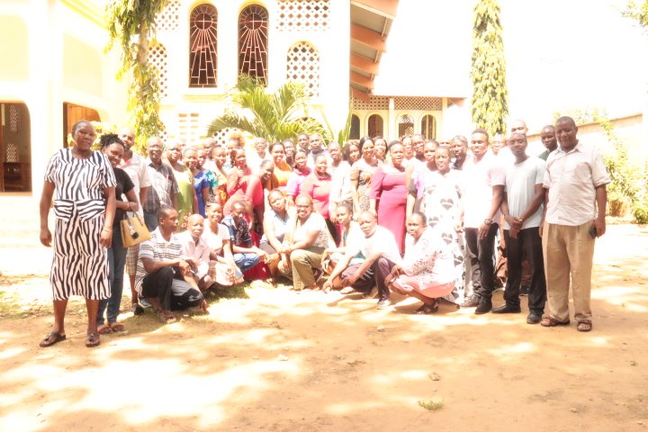 simon_dandas's tweet photo. Catholic Diocese of Malindi CJPD commissioners, trained on Civic and peace education in preparation for the upcoming General elections...
#powertothepeople
#peacefulelections
#justiceandpeace https://t.co/u5pg5bgAQg