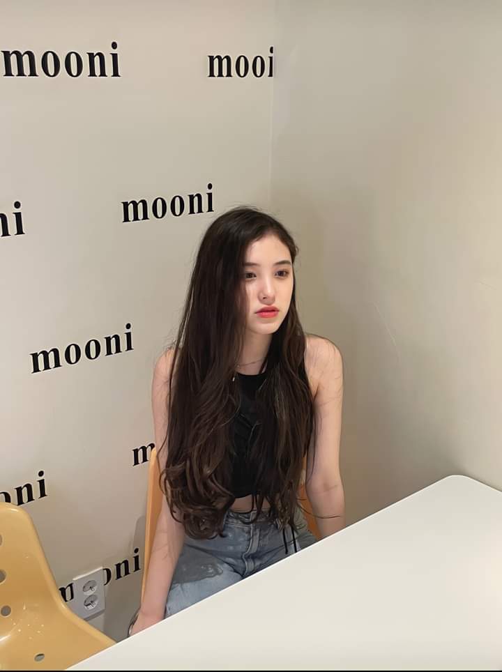 GMFOLDER's tweet photo. WTF GUINN MYAH https://t.co/hRowCVWR59