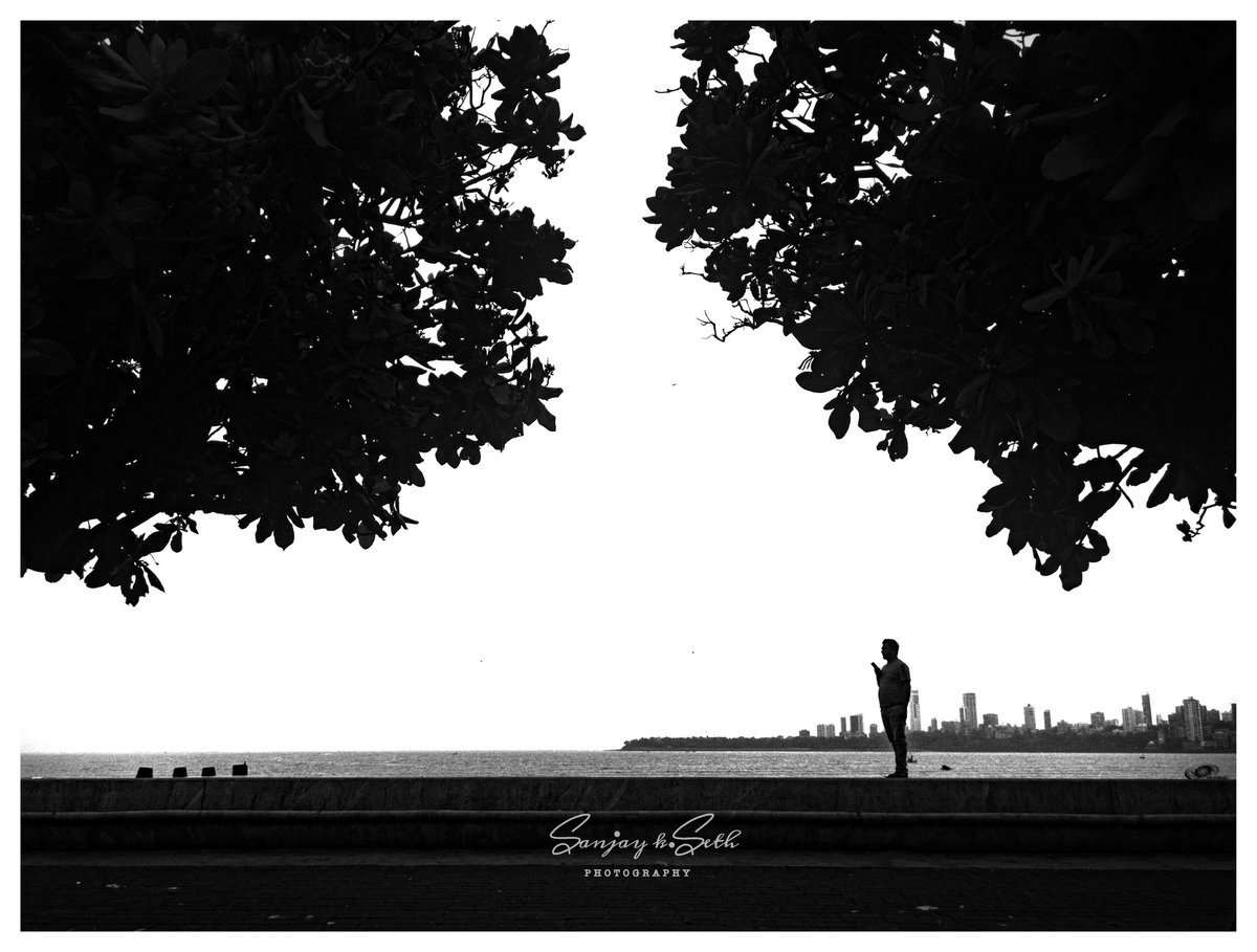 SanjayKSeth1's tweet photo. Marine Drive , Mumbai
#Huawei #hellohuawei #capturedonhuawei #Mumbai #mumbaikars
@HuaweiMobile @Huawei @HuaweiIndia @Mumbai https://t.co/wS9p02Eu1y