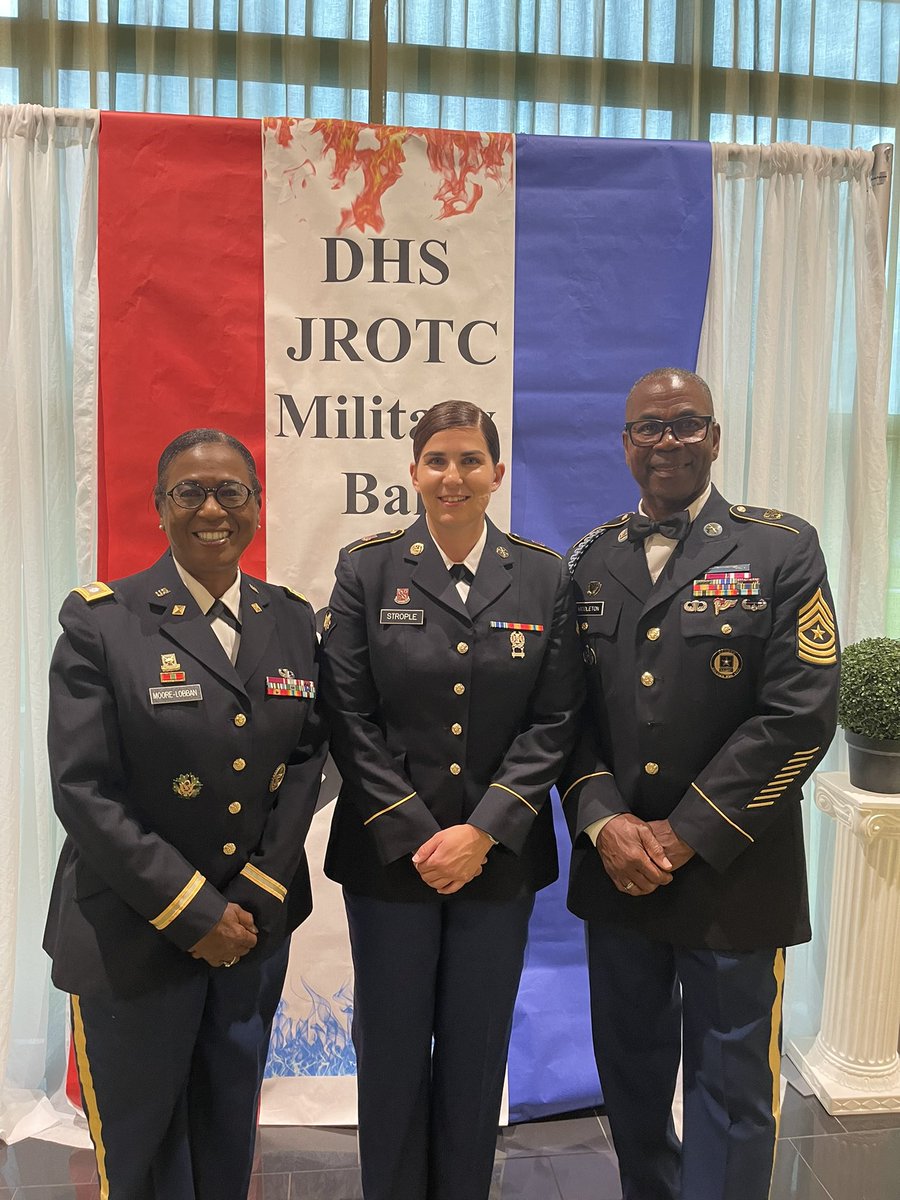 #AboutLastNight—DHSJROTC Military Ball was LIT🔥🔥🔥🔥!#FireandIce themed and our cadets lit the house on Firrrrrrre🔥🔥🔥. Thank you Ms Strople for reping DHSAdmin &amp; the NatlGuard; MrMastrick; MrCastillo; MrColon;ChanelleSmiley@TheCenterDeltona! #StrikeForce🇺🇸🇺🇸👍🏾💥💥