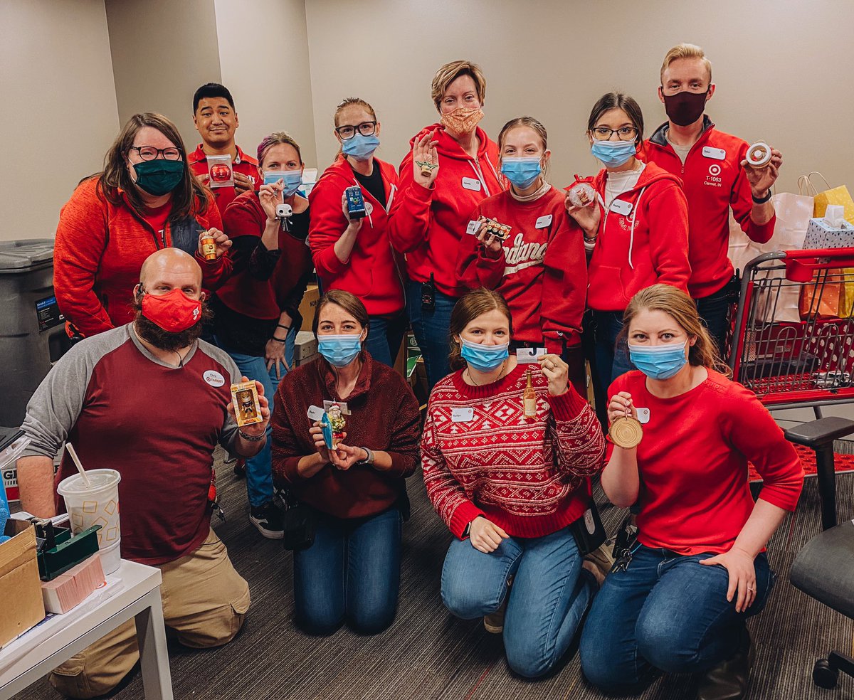 nickyp1063's tweet photo. Cheers to (holy moly) 3 years at #t1063 and with @Target! It’s been a wild ride, especially since stepping into the Closing TL 18 months ago. Let’s see what this year brings! #worksomewhereyoulove https://t.co/HAV9A3tMsy