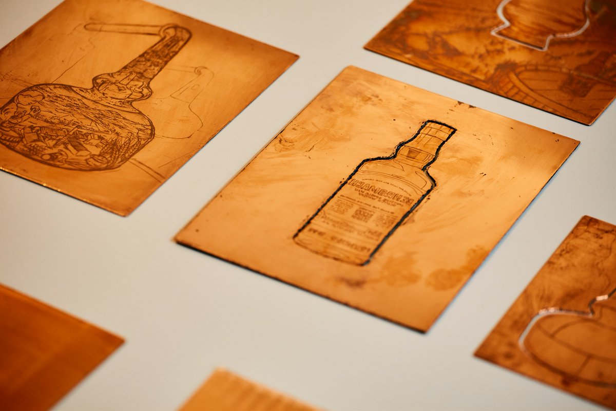 Benromach's tweet photo. Visual artist Ian McNicol was inspired by the specific geometry of #Benromach's copper stills for the limited-edition prints created especially for our #Firsthand collaborations. The use of copper plates is a very nice touch! 👌 

#BenromachFirsthand @GlasPrintStudio https://t.co/9txL6rwHzh