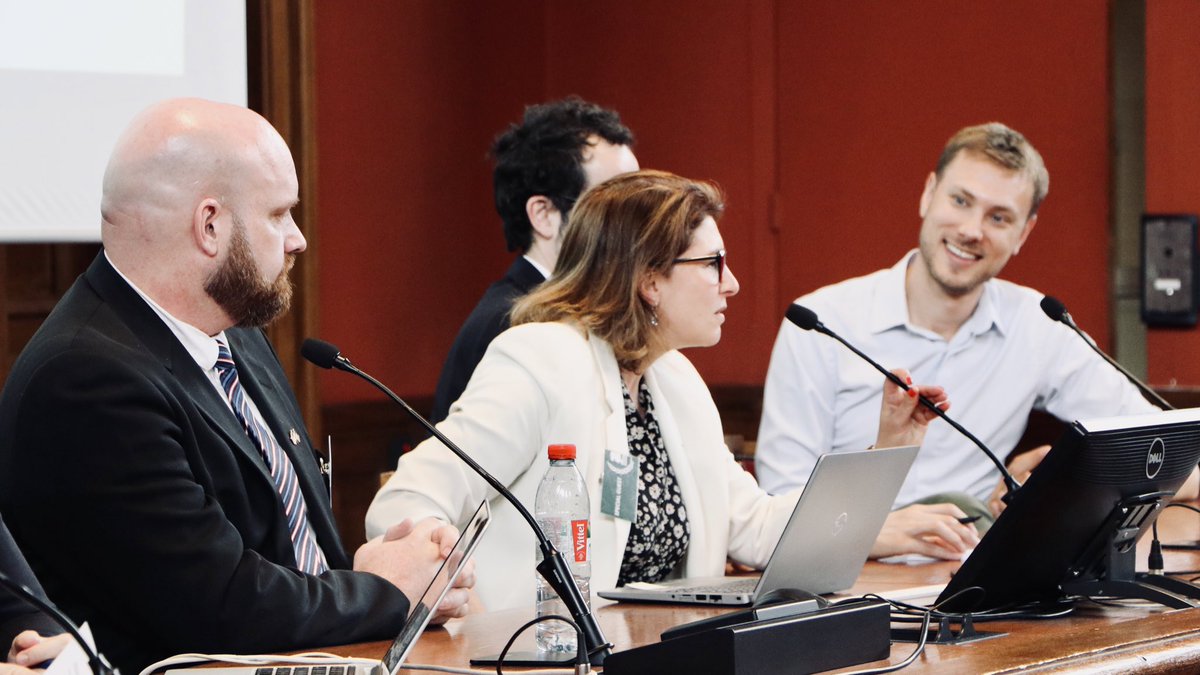 AntoineBondaz's tweet photo. 👨🏼‍🏫🇺🇳 Ravi d’avoir participé à la cérémonie d’ouverture 2022 de @Lyon_MUN, une simulation de négociations onusiennes, qui rassemble pendant 4 jours des étudiants du monde entier.  

Que la devise de ce magnifique grand amphi de @univ_lyon2, “labor et scientia”, vous inspire! https://t.co/Tgd5MczNVB