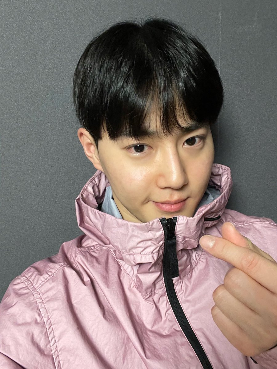 loeyprofile's tweet photo. happiest birfday baby boo

#ColorfulSuhoDay
#끝없이_다채로운_수호데이 
#SUHO #수호 @weareoneEXO https://t.co/nmQuIAHVv3