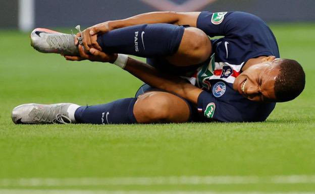 musicoloko7's tweet photo. Ojalá una triada en la rodilla, lo celebraré como una Champions del Madrid @KMbappe, RATA! https://t.co/KxcndhDrUp