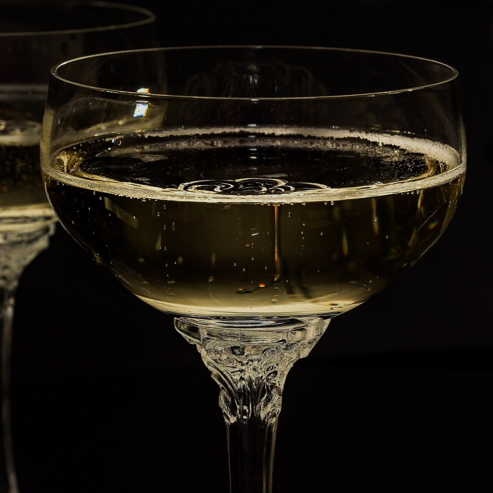 OwlEndeavours's tweet image. Listen to the Champagne Lounge on @SoundCloud soundcloud.com/greedyowl/sets… Tall Tales from a cattle apocalypse to a Jewish Vampire