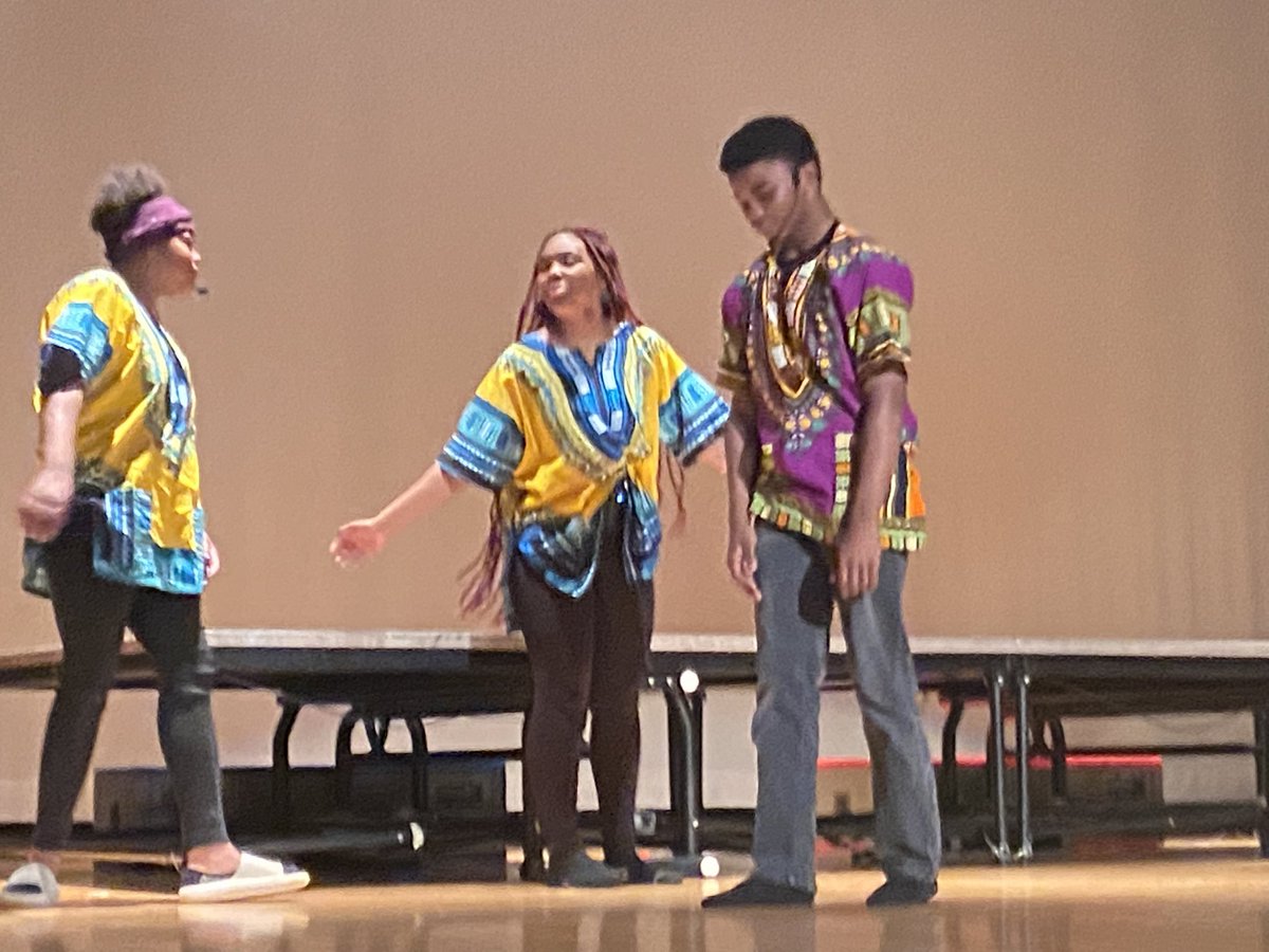 apsyoungms's tweet photo. Some snippets from the @apsyoungms production of the Lion King..@alliancetheatre @aps_DanceMsH @apsjcy @JCYOrchestra @aps_levy @RonGarlington https://t.co/4TFz4aahgX