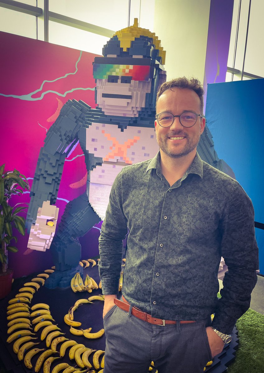 PresslDaniel's tweet photo. Go @CyberKongz ! #VeeFriends @veecon https://t.co/U1V7CoNOPa