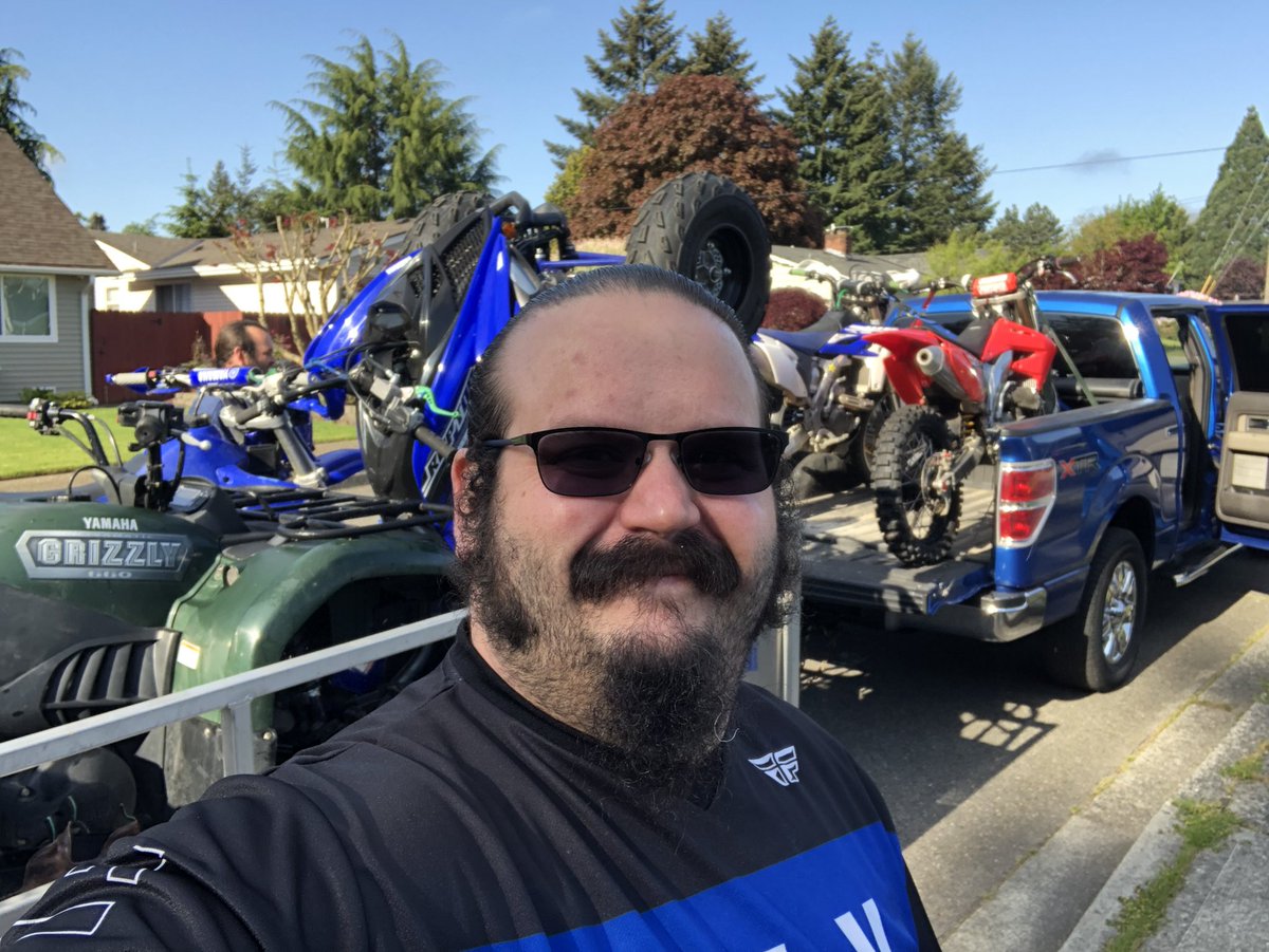 BlueBerryYum253's tweet photo. Oh yeah time to go play in the #woods #yamaha #raptor700 #wr450f #250 #honda #450 #grizzly #660 https://t.co/Zii9sfWq9m