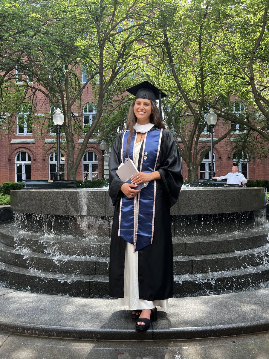 Congratulations ⁦<a href="/LilyAdami/">Lily</a>⁩ ! Impossible to be more proud. !! And Happiest of Birthdays (albeit a day early!!) cc ⁦<a href="/GUAlumni/">Georgetown Alumni</a>⁩
