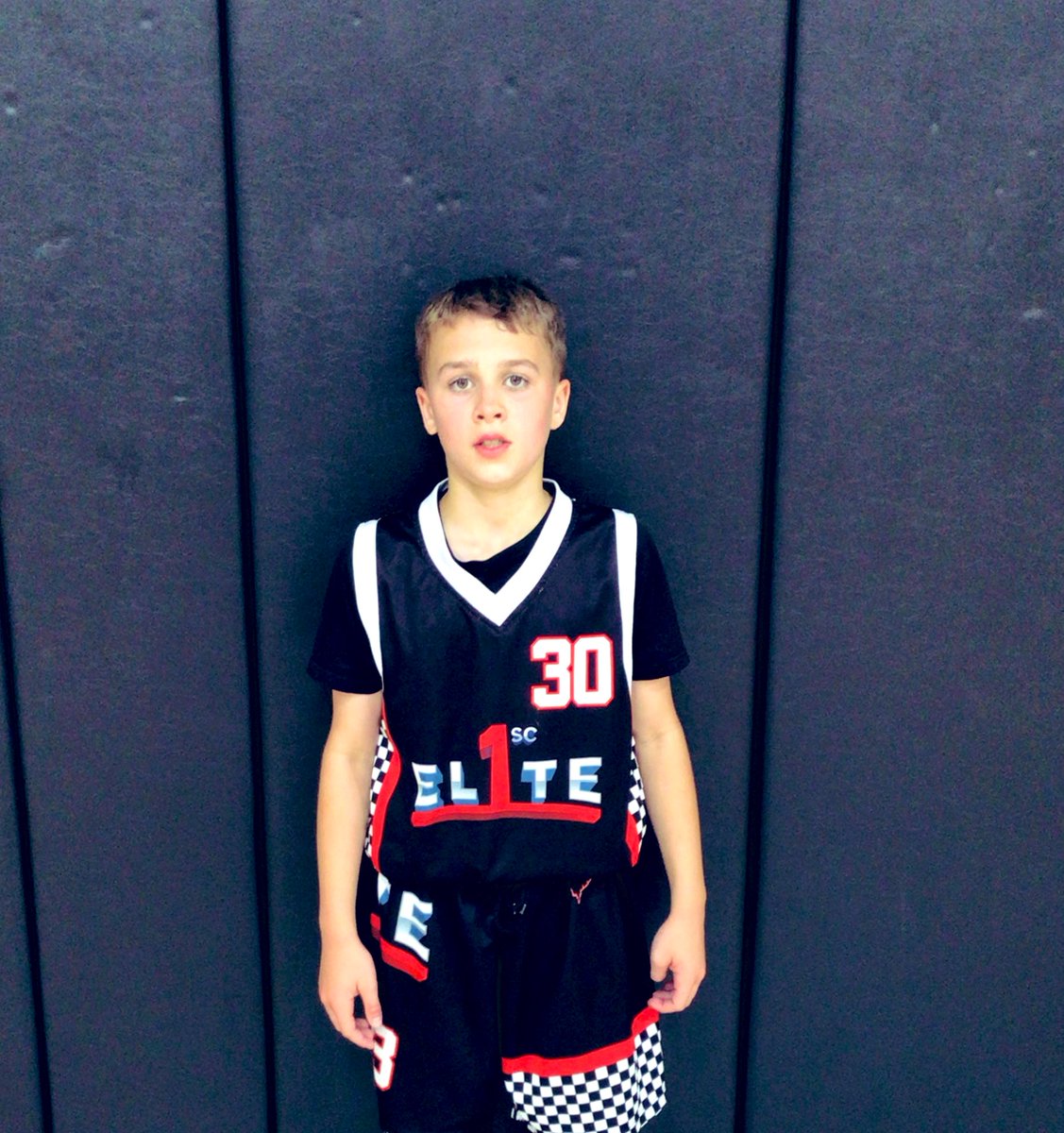 network_hoop's tweet photo. Sniper Alert:
Peyton Healy of 1SC Elite is a corner pocket sniper.  
Kid helped fuel a comeback victory by knocking down some big shots and giving great effort on the defensive side.  

Peyton commands attention to with his long range shooting ability. https://t.co/Osbwt9hOcK