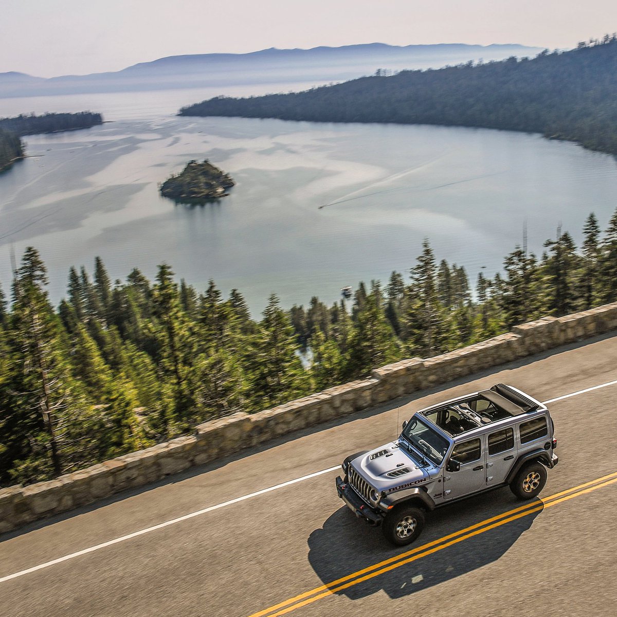 JeepMx's tweet photo. Llegó el día de la aventura #OpenAir. ¡Feliz #TopsOffDay! #Jeep https://t.co/OPeUXT84Uz