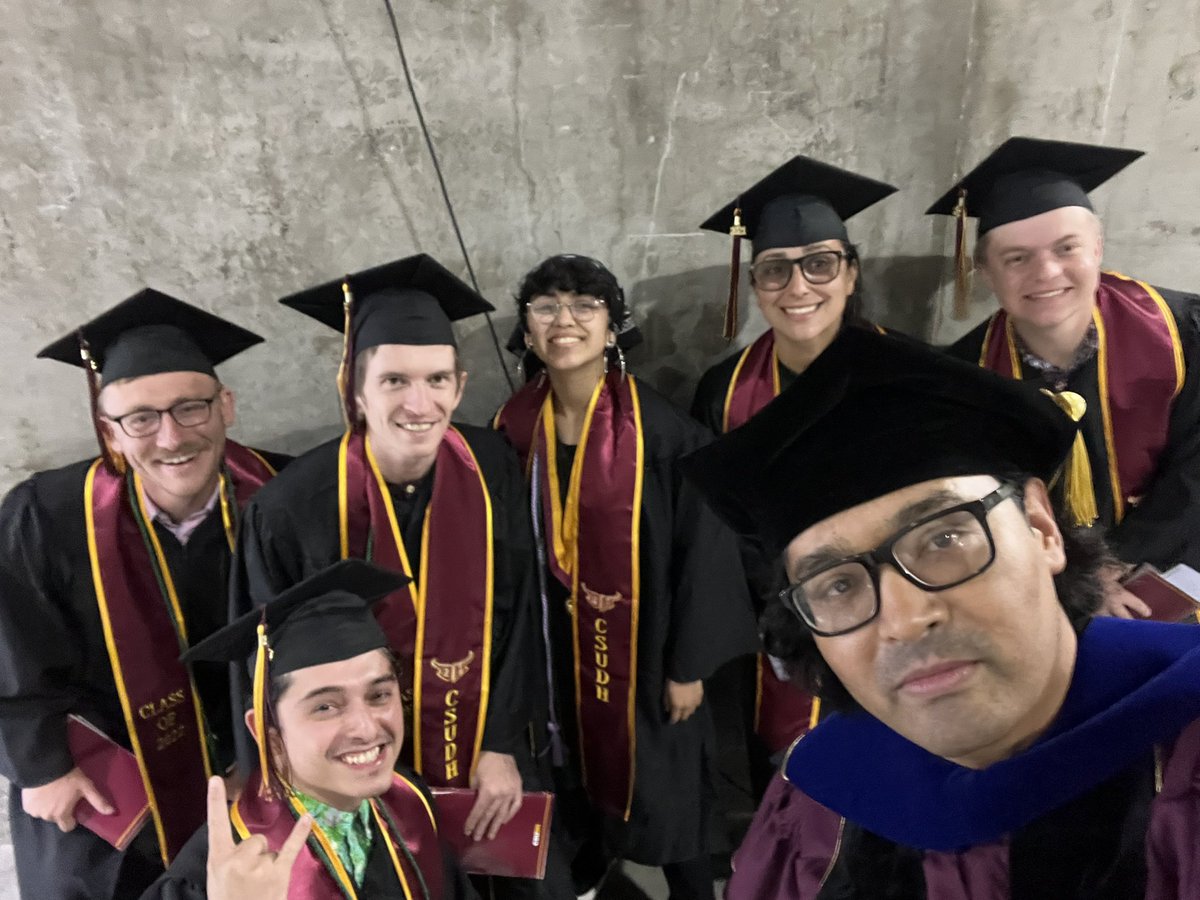 earth_csudh's tweet photo. Congratulations! Class of 2022 Earth Science &amp; Geography graduates https://t.co/x8K8h30O5M