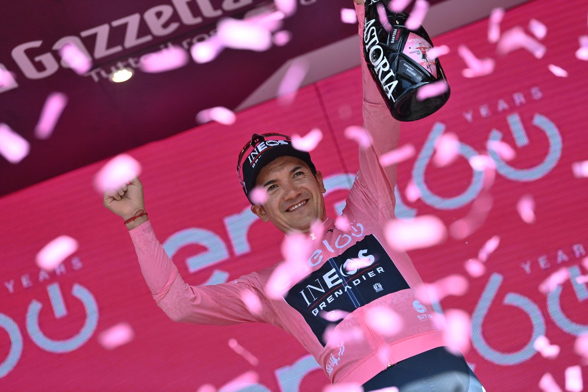 Richard, we did remember well, pink suits you 😍

Richard, ci ricordavamo bene, il rosa ti dona 😍

Richard, lo recordamos, ¡qué bien te queda el rosa 😍

#Giro