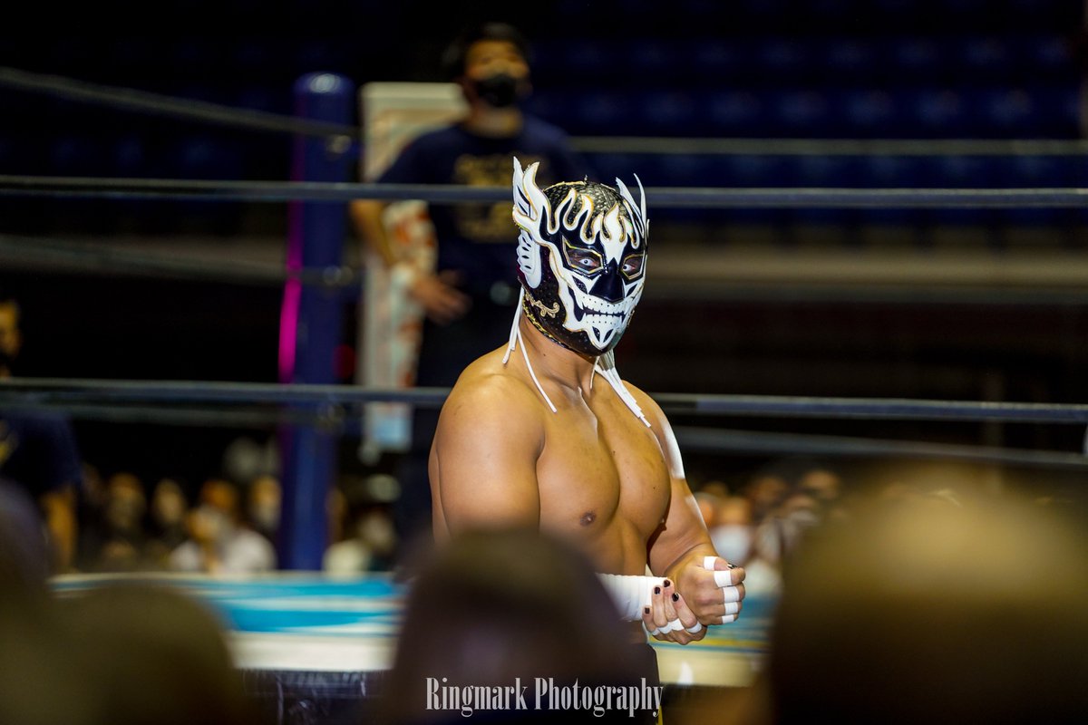 RingmarkPhotos's tweet photo. Mister El Desperado San, or just .... Sir. @ElDesperado5 @njpwglobal @NJPWofAmerica @njpwworld #BOSJ #BOSJ29 #SuzukiGun https://t.co/A0nhmICpbQ