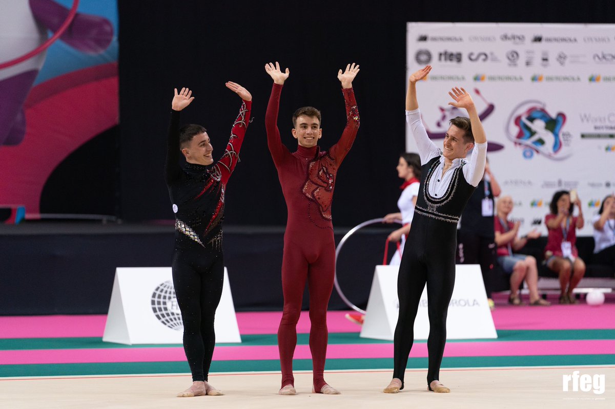 RFEGimnasia's tweet photo. En la #WCCPamplona ya hemos podido disfrutar de una espectacular exhibición de gimnasia rítmica masculina 😍 ¡Gracias chicos! https://t.co/TS2i0tpB69