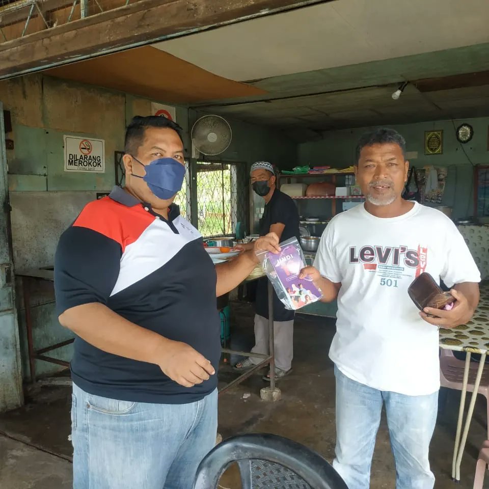 PusatRakyat's tweet photo. PROGRAM INFO ON WHEELS (IOW)
PEJABAT PENERANGAN DAERAH PENDANG

AKTIVITI :
1. Hebahan Langkah Pencegahan Covid-19 
2. Hebahan Panduan Pengurusan Kendiri Covid-19
3. Hebahan Peralihan Pandemik Kepada Endemik &amp; Rentas Negeri
4. Hebahan Pencegahan Denggi Negeri Kedah https://t.co/gVwlE7LZBt