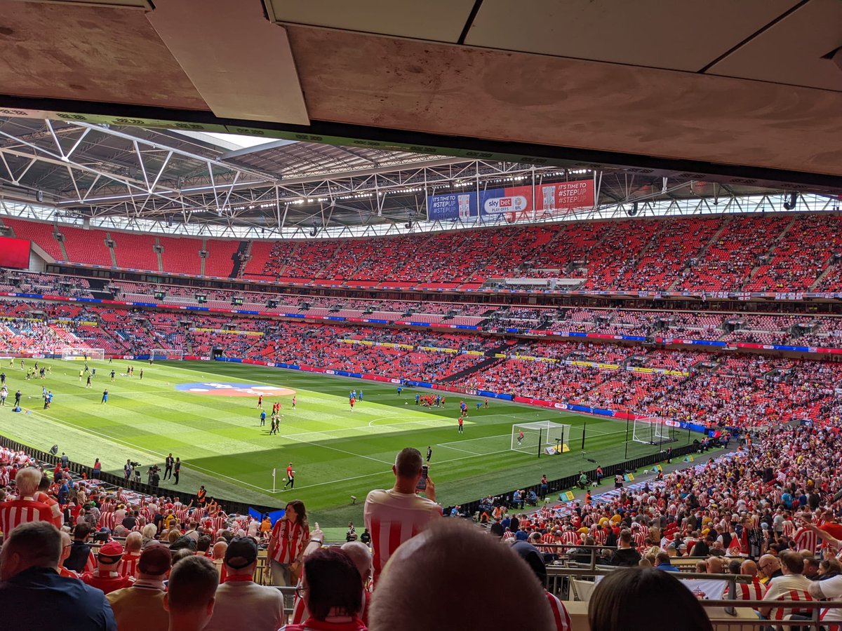 NitraSol's tweet photo. Well done.  Looking forward to the Brineflow Derby next season.   @SunderlandAFC @CanariesFC   #SunshineInEveryDrop https://t.co/KKDhZiqZlV