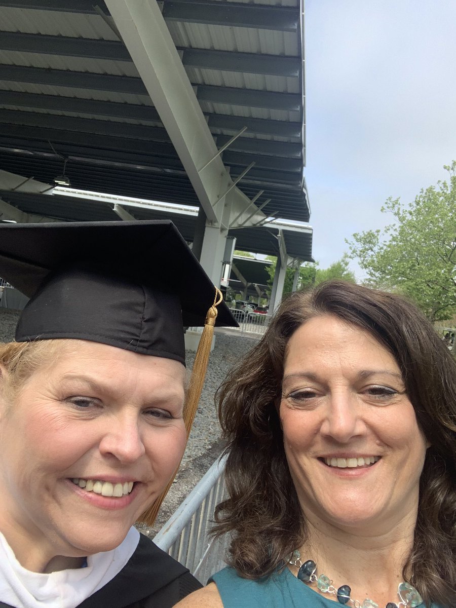 JoyceFBrennan's tweet photo. Congratulations @BristolCC #bristolgrad22 I couldn’t be more honored to share this day with all of you! https://t.co/kuuIBfNF62