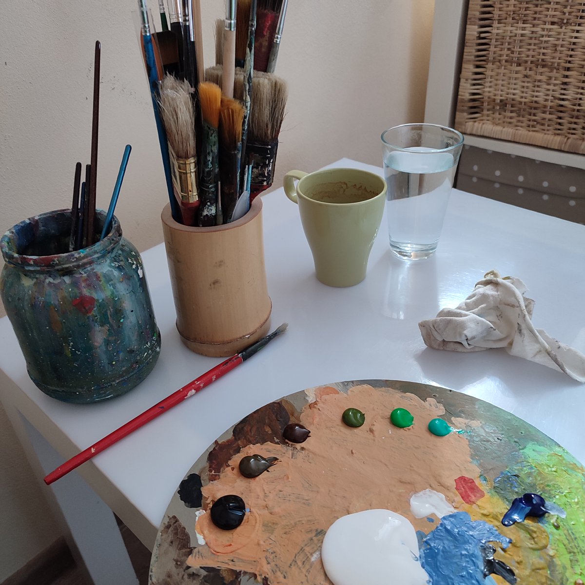 Tsveti transforms her drawer and leaves her mark on it. For us, this process is magical, and it is always a pleasure to be allowed to peek. 
We invite you to join us and look together at the shared Tsveti’s moments.

#ArtistOnTwitter #workingspace #Bulgaria