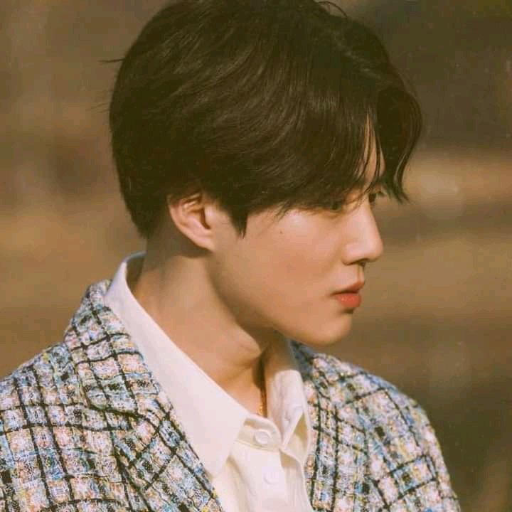 mlknrfn's tweet photo. Happy birthday kimjunmyeon❤️
@weareoneEXO ❤️
#EXOL 
#EXOL https://t.co/oICe3IaE9Q