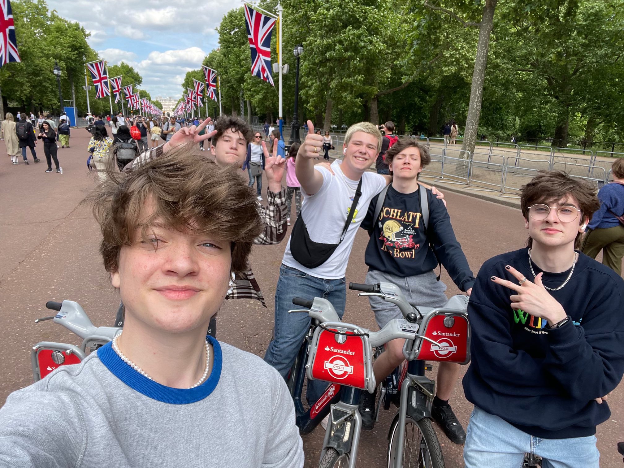 Scott on Twitter: "gay dudes biking (and jonnaay) https://t.co