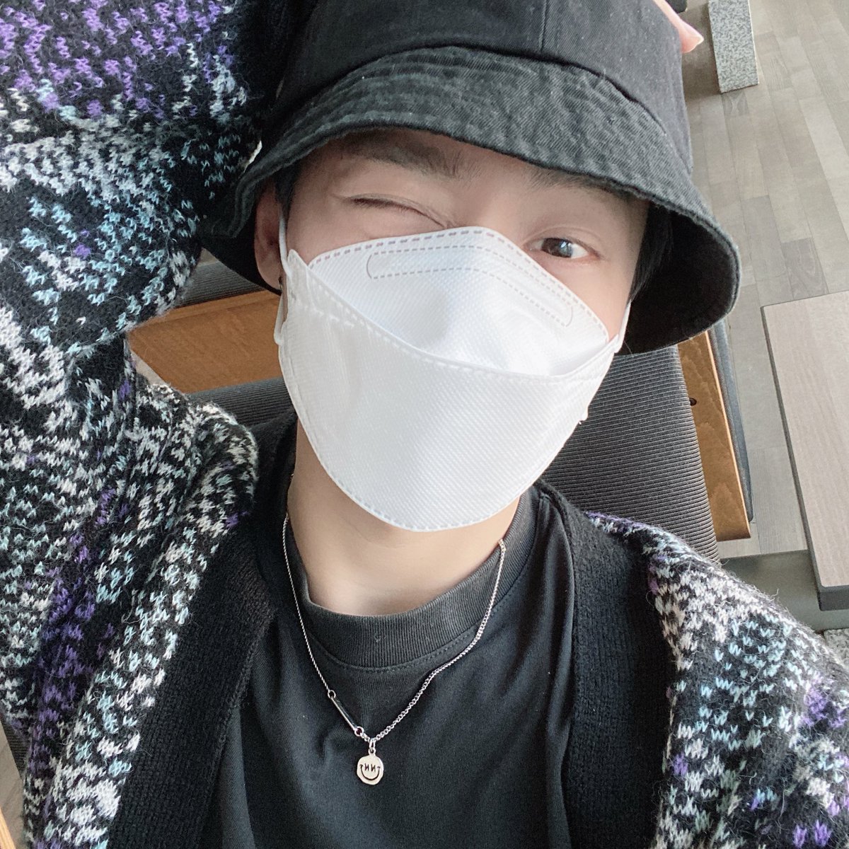 cherr1keu's tweet photo. tomoon & plory selca day !!
#ToMoonSelcaDay #TMSD #์์ด์ค #๊ฑดํฌ @official_ONEUS #PlorySelcaDay #PSLD @RBW_PURPLEKISS https://t.co/bndM2cpeUV