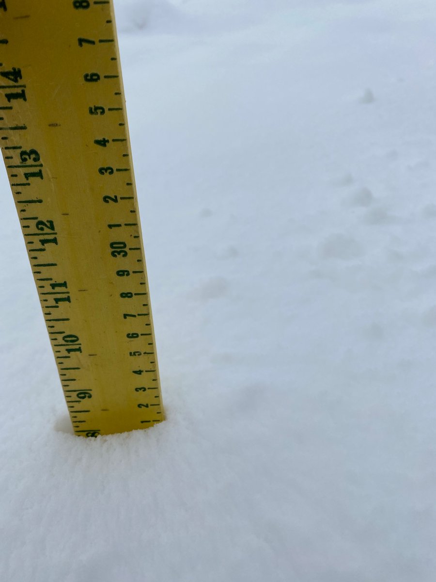 wadeinnowater's tweet photo. Biggest snow here for several years. Quite a bit has melted.  12 miles sw of Hugo @NWSBoulder @BrianBledsoe https://t.co/qCqCtepqx7