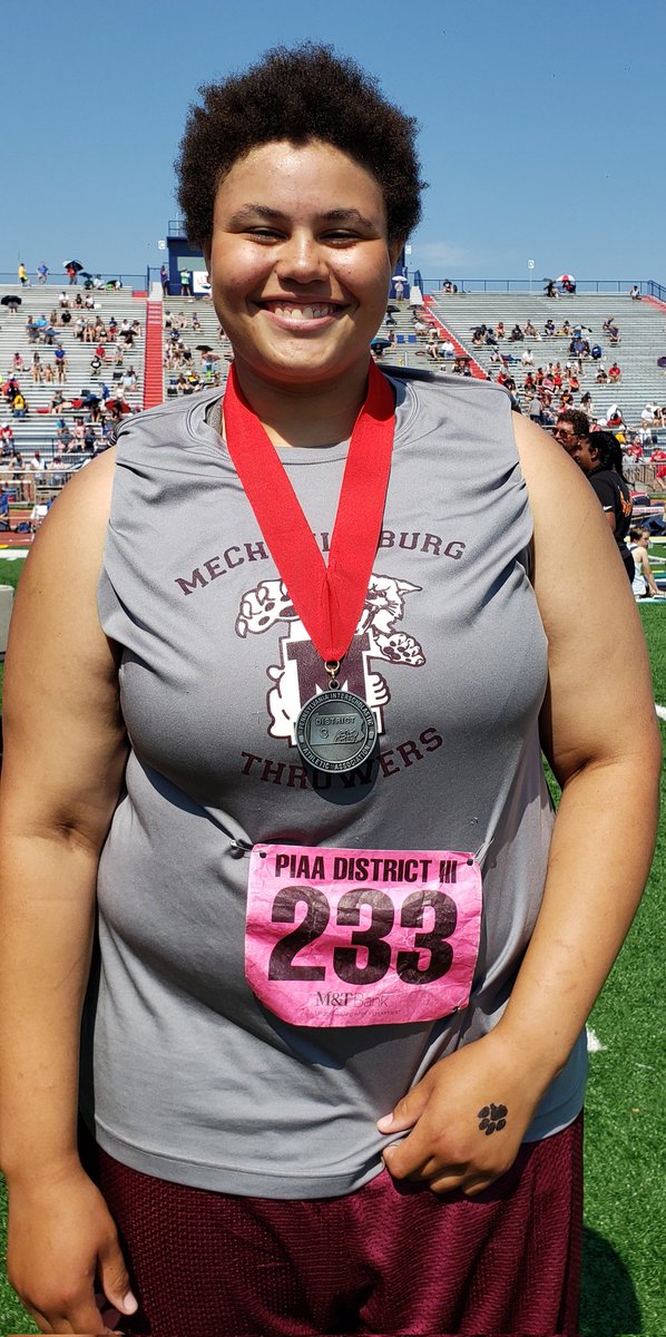 ByTimGross's tweet photo. The throw (which was 123-1, not 7) gives @GoMechanicsburg's Maria Clark a silver medal. She's going to states with @EP_Panthers' Amya Sopp, who finished sixth with a qualifying mark of 118-2. https://t.co/vlxa61o36d