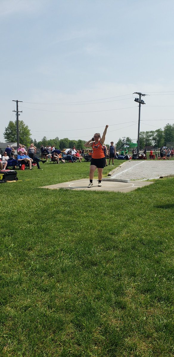BaltimoreField's tweet photo. Lucy Trout throwing in districts finals. https://t.co/Ix5uaWpLKC