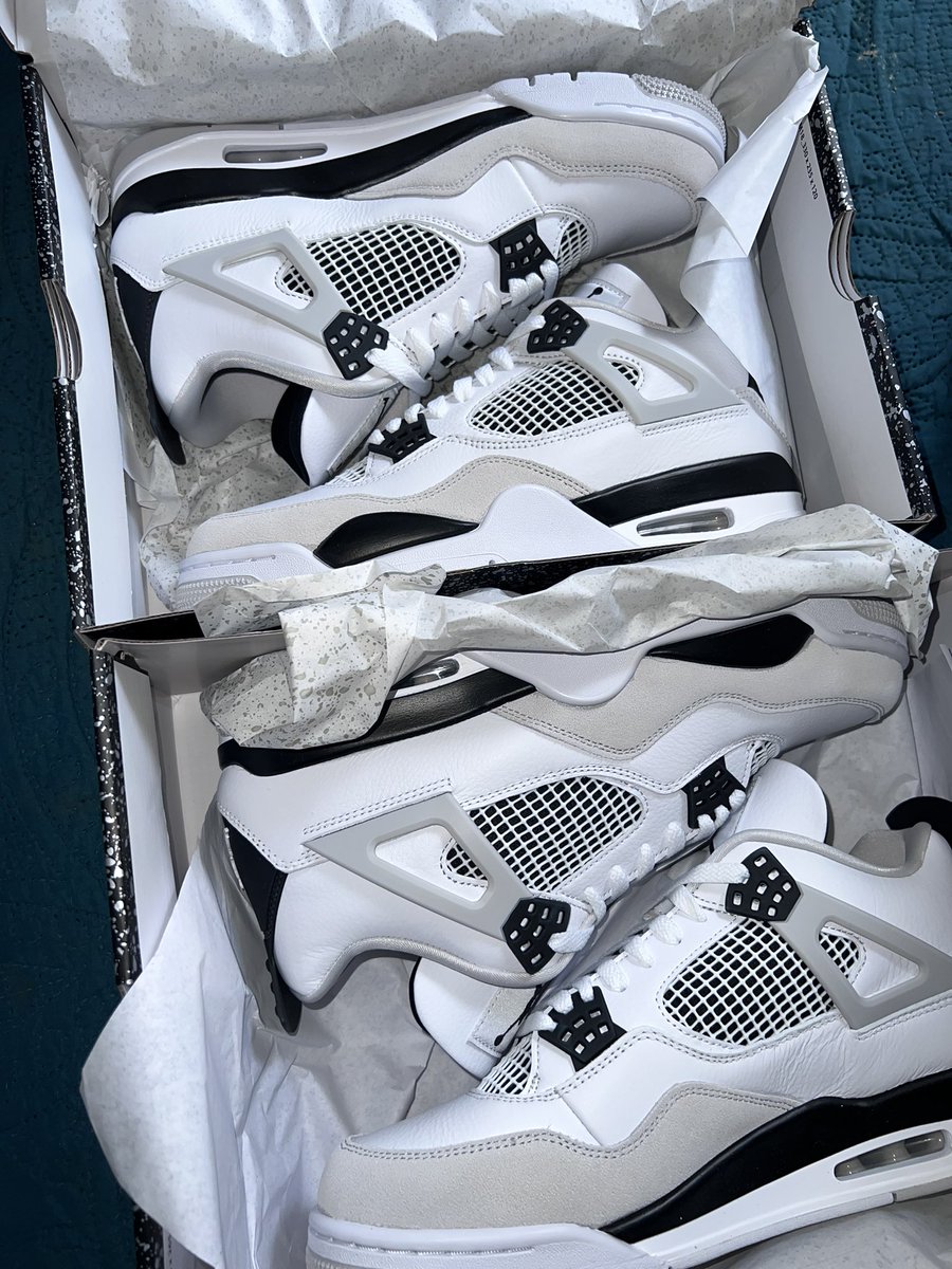 SMcpot508's tweet image. 2/3 #military4 #sneakerhead #collector #forthetoe