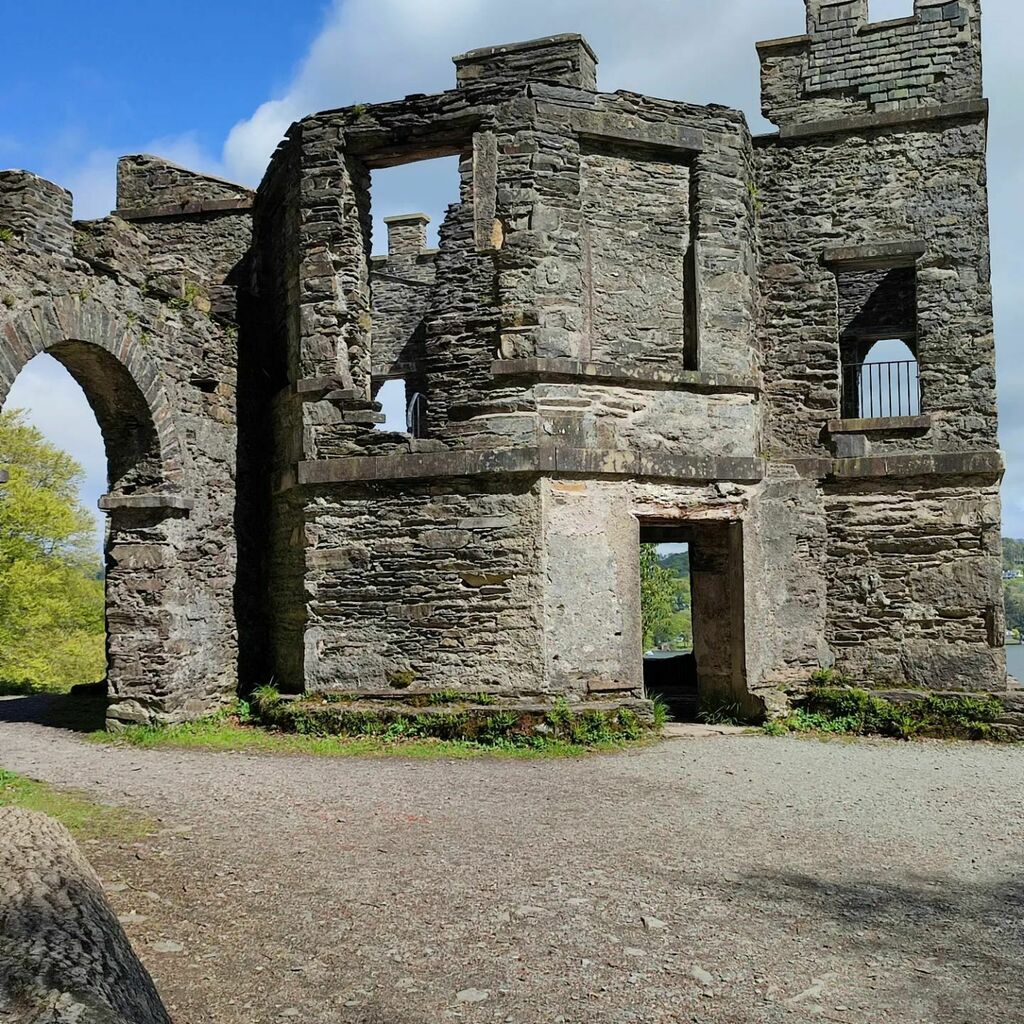 WoodsideCottage's tweet photo. The Victorian Viewing Station at Claife Heights, is a great way to look down on to the splendor ofake Windermere through coloured glass. https://t.co/0xghiyblPS https://t.co/wmmxYtezGz